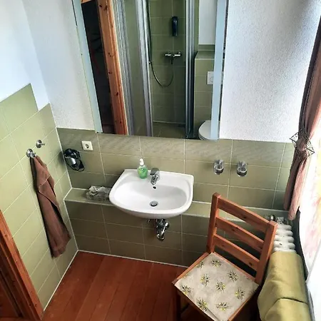 Zur Alten Post Apartman *